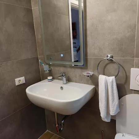 Aria Seaview Apartment Sarande