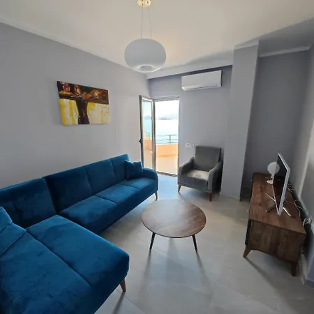 Aria Seaview Apartment