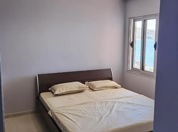 Aria Seaview *
